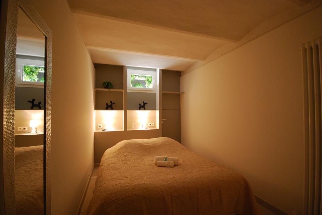 Winter Palace Cannes Room photo